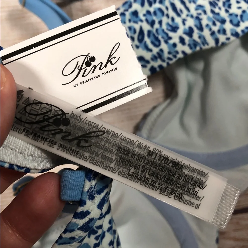 NWT Frankie's Bikinis x PINK Light Blue Leopard Print Underwire Bikini Top
